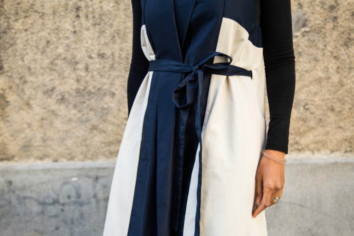 blue and white wrap dress _ Atelier laure paschoud